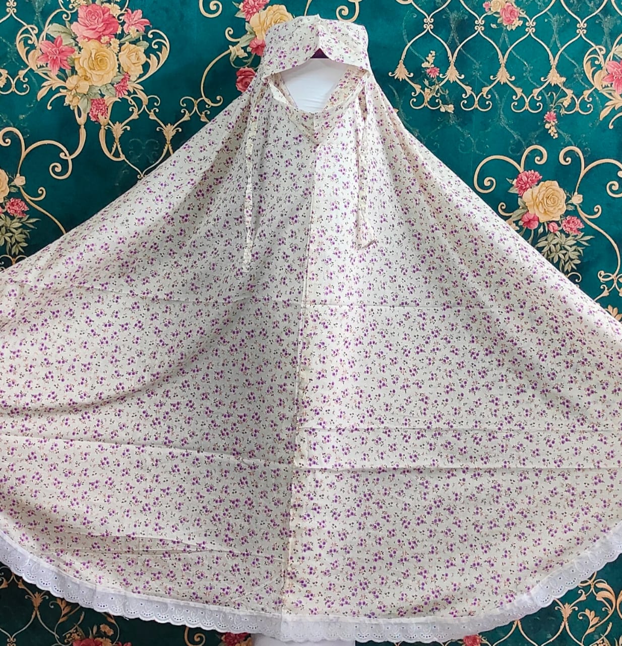 সালাত হিজাব মা-বোনদের জন্য